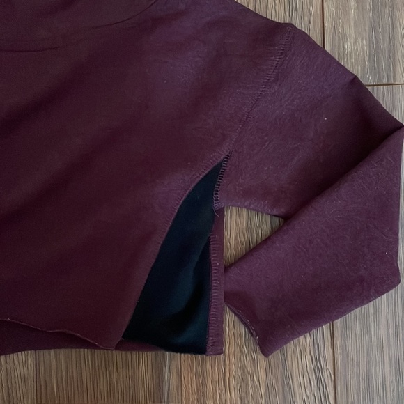 Jill Yoga Outfit - Picture 3 of 9